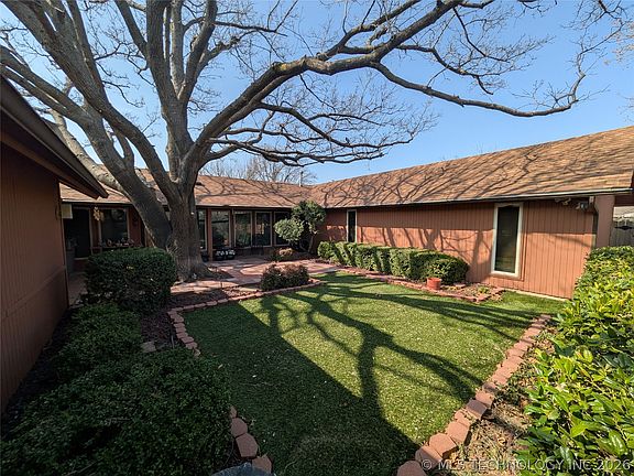 3rd image of 2317 NW Dunstan Ln