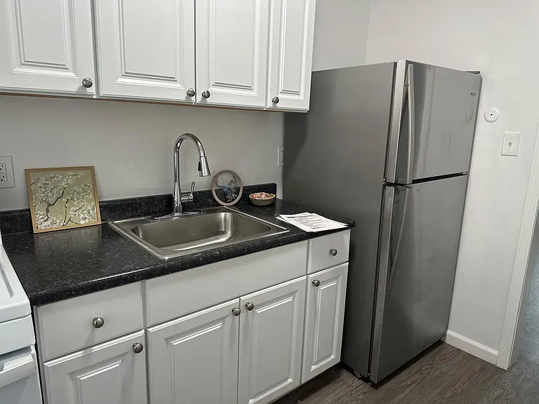 7744 Reseda Blvd #18 — Photo 6