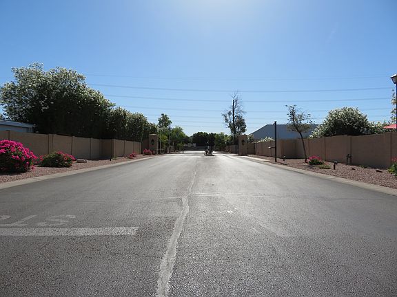 4th image of 10960 N 67th Ave Lot 105