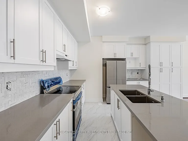 71 Donald Ficht Cres — Photo 8