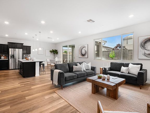 5th image of 1223 Caetano Pl