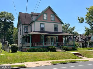 28-30 W Greenwood Ave, Lansdowne, PA 19050