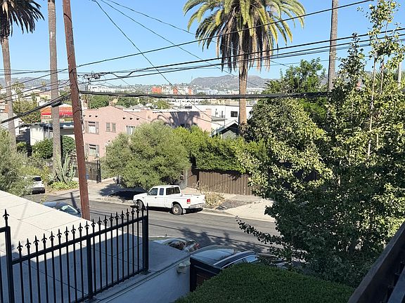 4th image of 4018 Monroe St #4018