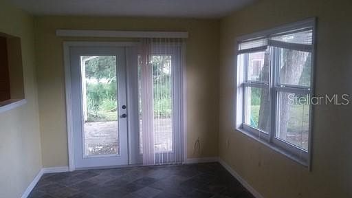 4th image of 3559 Prado Dr
