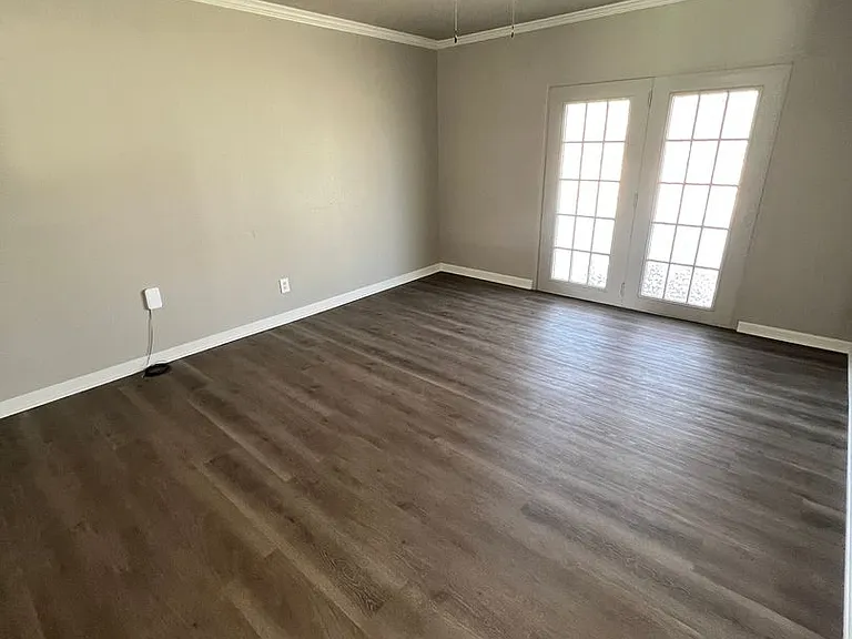 6408 NW Oak Ave — Photo 12