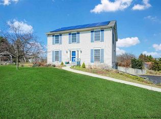 5 Hampton Ct, Shawangunk, NY 12589
