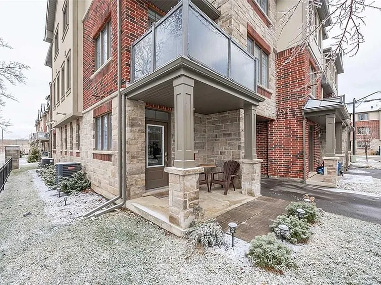 10 Showers Ln — Photo 4