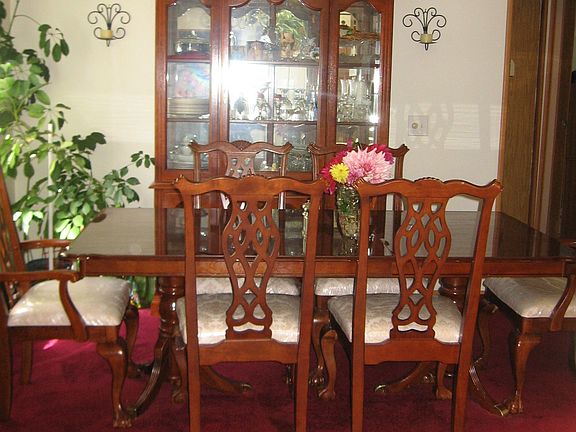 Spacious dining room