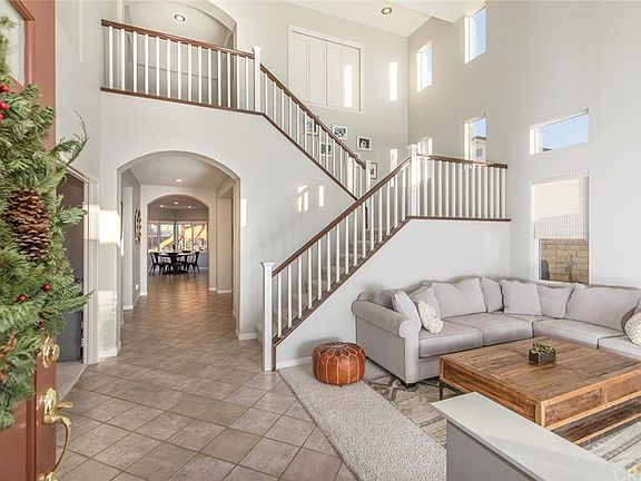 4th image of 27338 Weathersfield Dr