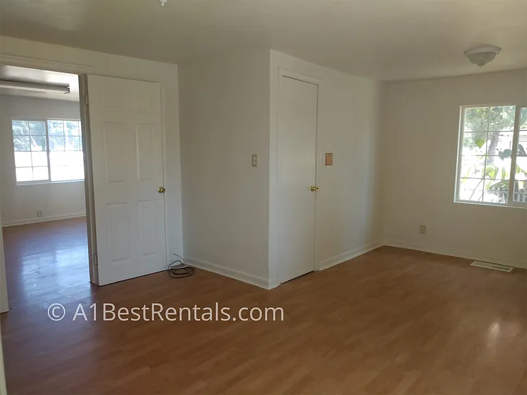 5349 Yosemite Blvd — Photo 11