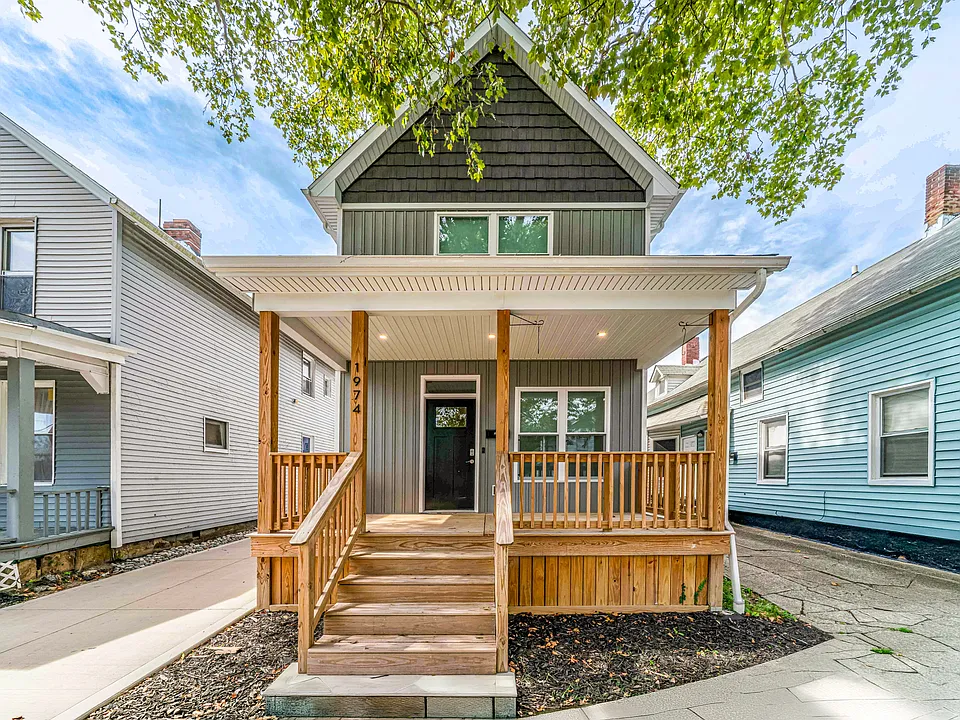 1974 W 52nd St