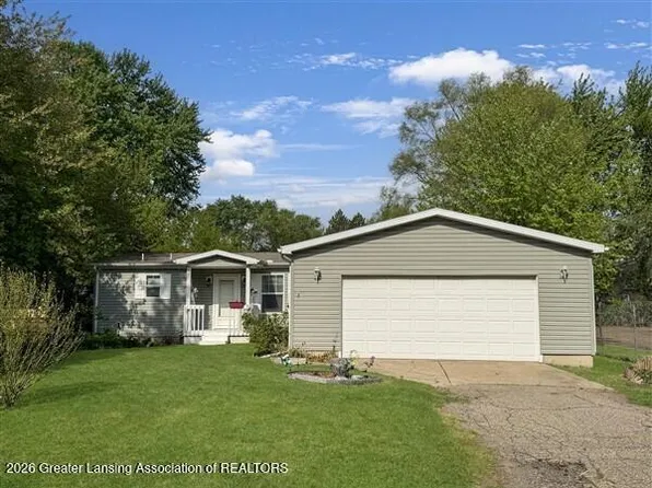 2105 Burton Ave, Holt, MI 48842