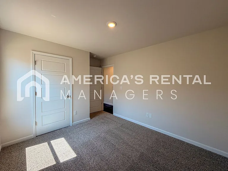 110 Jonboy Ave — Photo 28