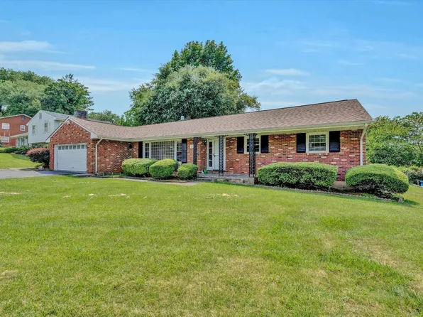 1624 Angus Rd NW, Roanoke, VA 24017