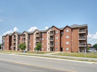 2650 Sandwich West Pkwy #411, Lasalle, ON N9H0A7