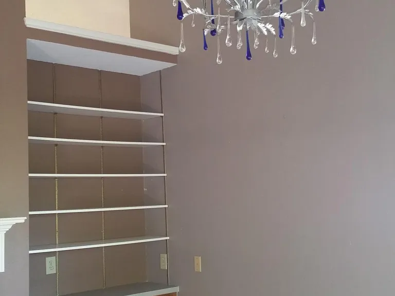 5818 Spring Sq — Photo 24