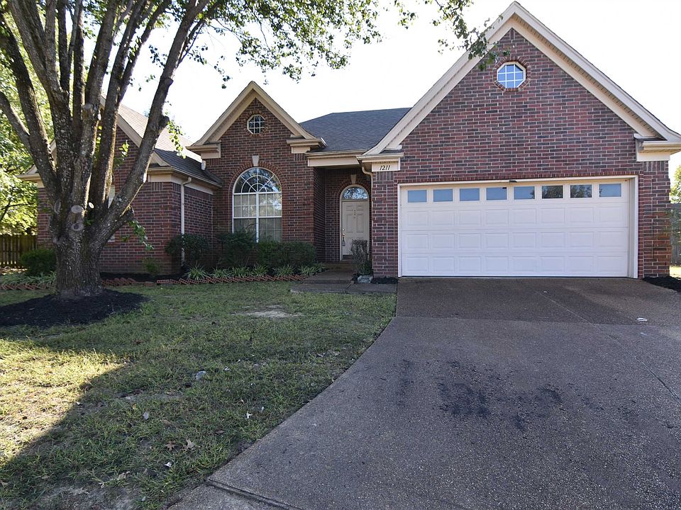 1st image of 1211 Thornton Cv