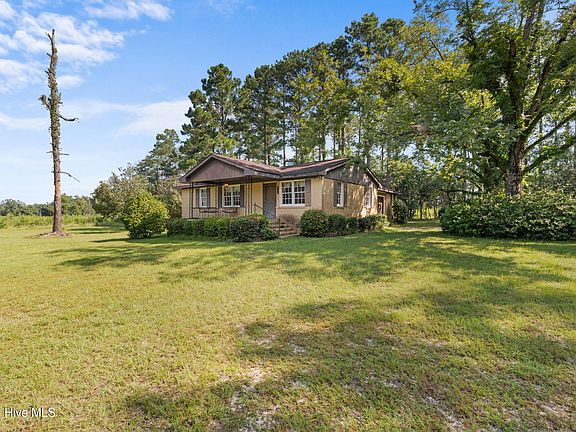 3rd image of 4960 Woodland Way