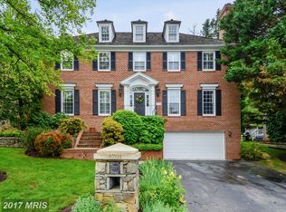 9704 Holloway Hill Ct, Rockville, MD 20854