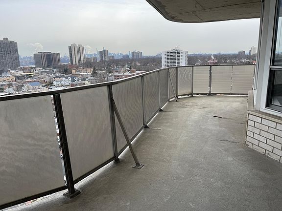 4th image of 2053 Center Ave #14H