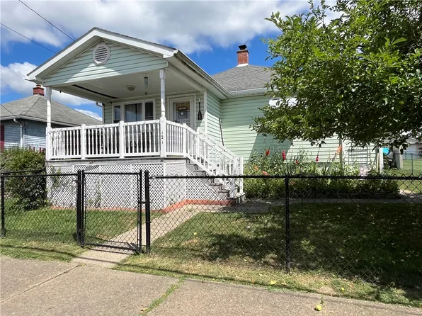 121 Franklin Ave, Bobtown, PA 15315