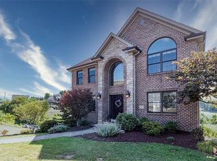 1003 Chamberlin Rd, Clairton, PA 15025