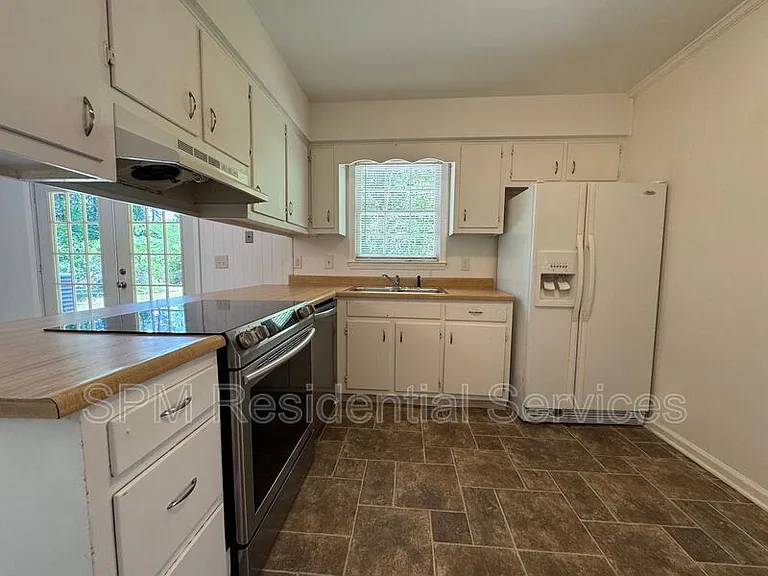 4805 Lord Nance Ct — Photo 8