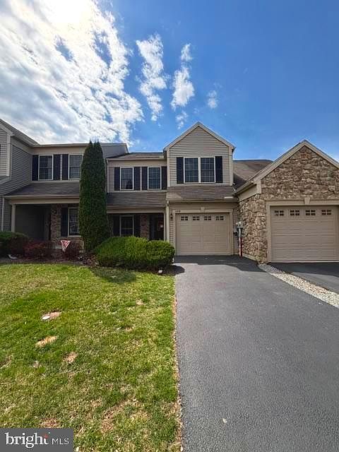 1st image of 688 Stoverdale Rd