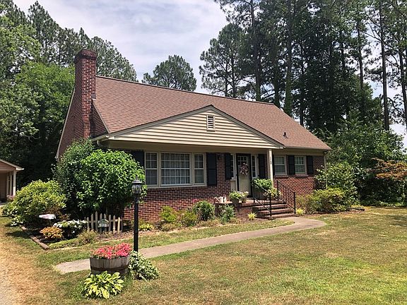 2nd image of 113 Mansion Dr