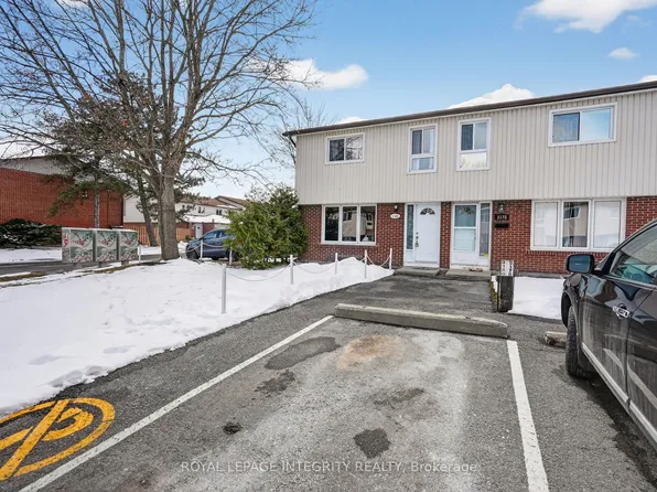 3180 Bannon Way #85, Ottawa, ON K1T 1T1