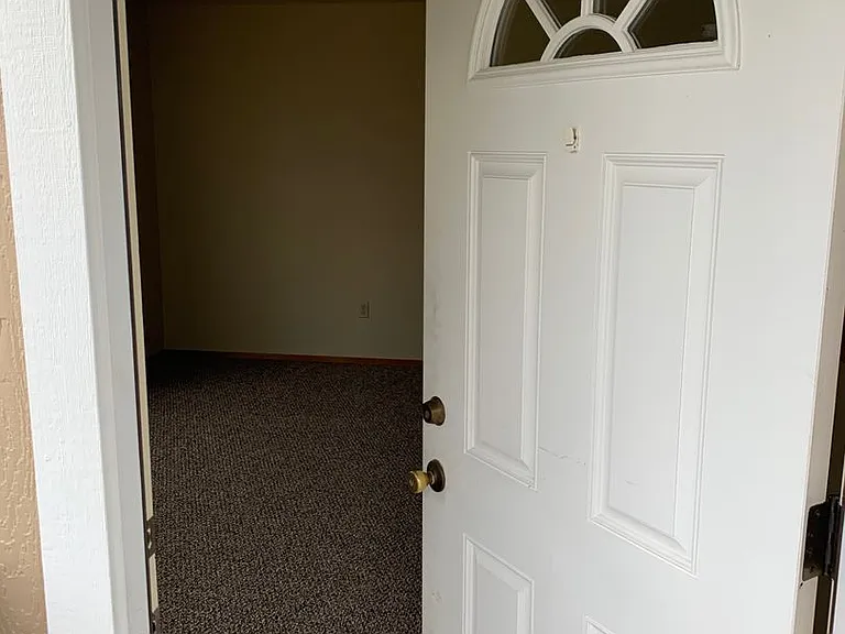 740 Bayside Rd — Photo 12