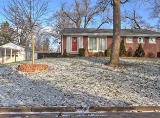 28 Enlow Dr, Decatur, IL 62521