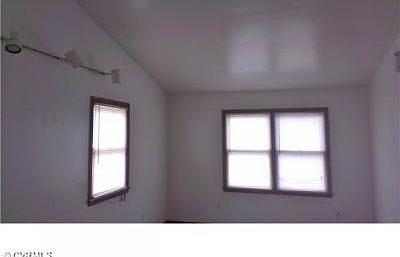 3rd image of 3661 Beechwood Dr