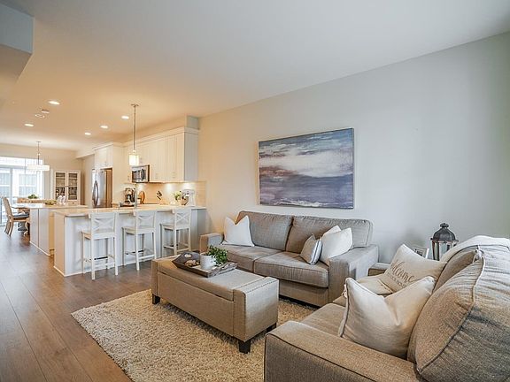 3rd image of 6089 144th St #26