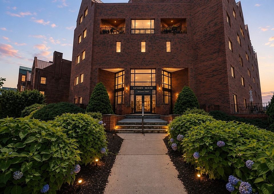 1st image of 44 Elm #102