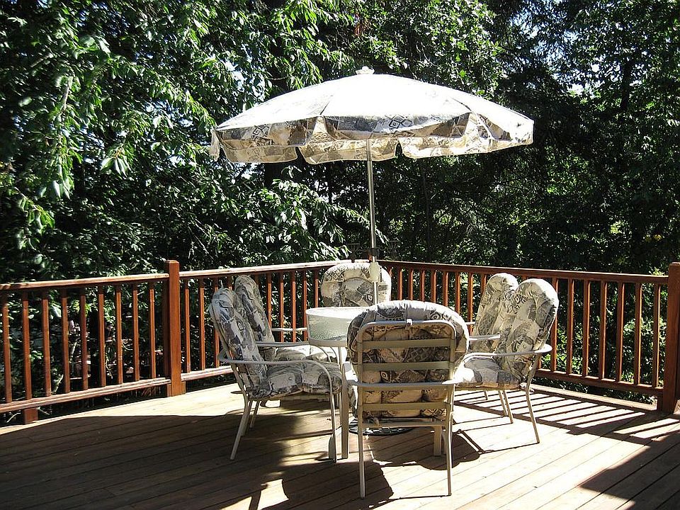 Deck Overlooks Greenspace