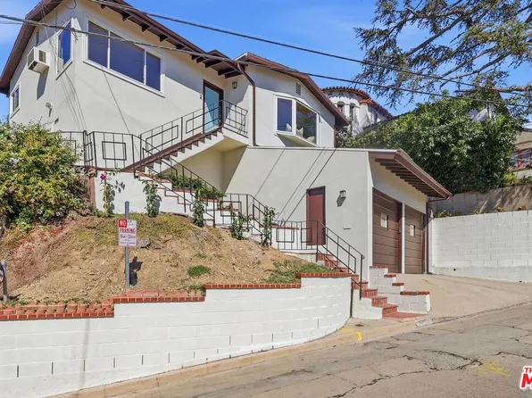 3907 Franklin Ave, Los Angeles, CA 90027