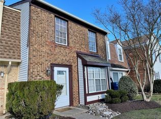 825 Spence Cir, Virginia Beach, VA 23462