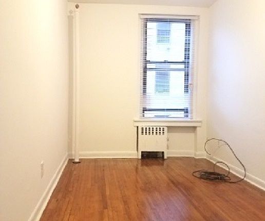 4th image of 3 W 83rd St APT 5C