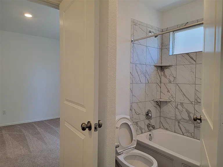 100 Montego St — Photo 21