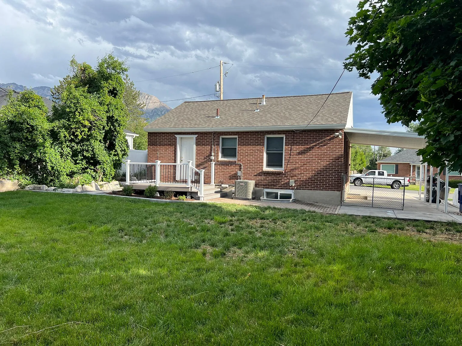 2581 E Lambourne Ave — Photo 2