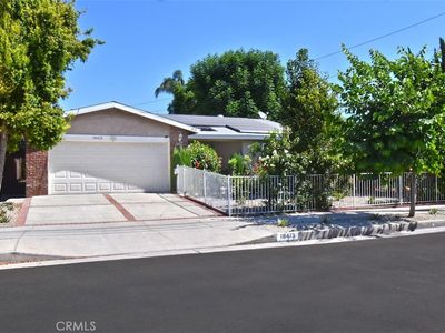 18413 Chase St, Northridge, CA, 91325