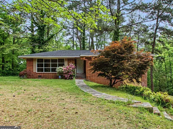 6263 Dodgen Rd SW, Mableton, GA 30126