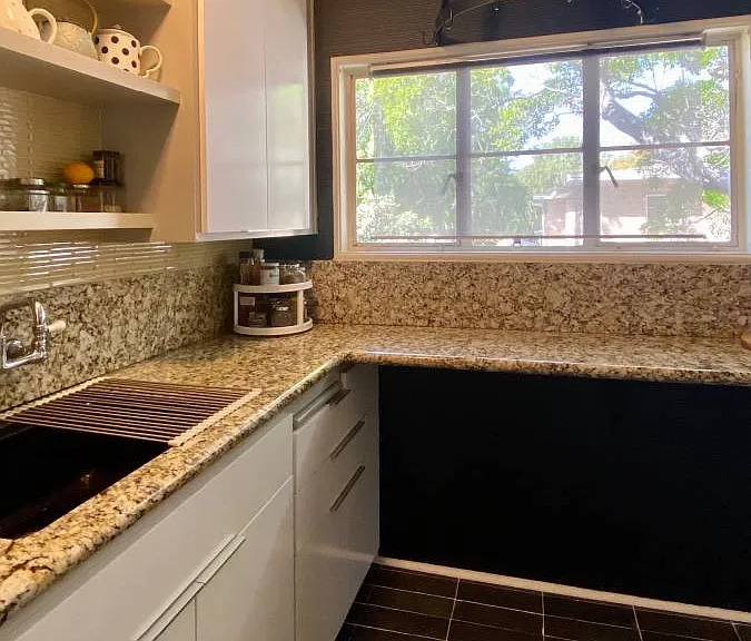 5587 1/2 Village Grn — Photo 7