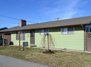 104 W 9th St, Wapato, WA