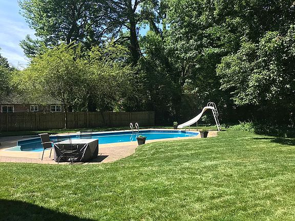 2nd image of 3425 Archer Ct
