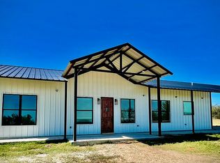 313 County Road 427, Stockdale, TX 78160