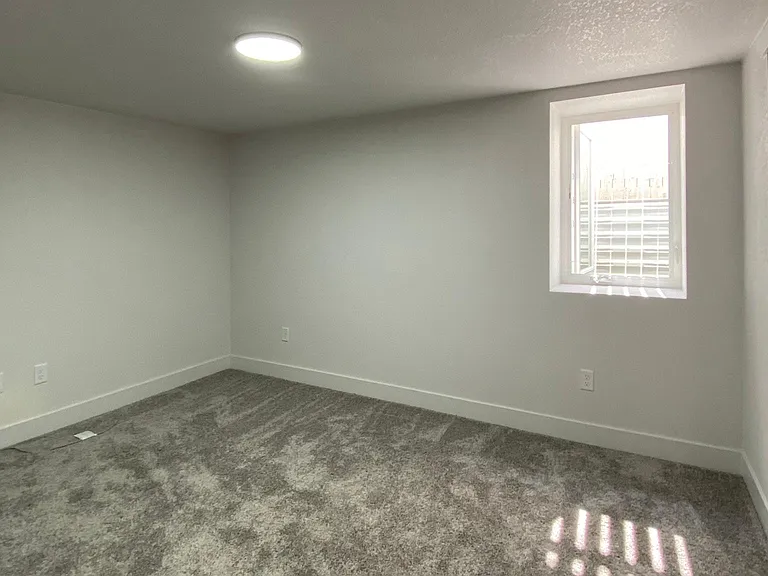 Secondary bedroom