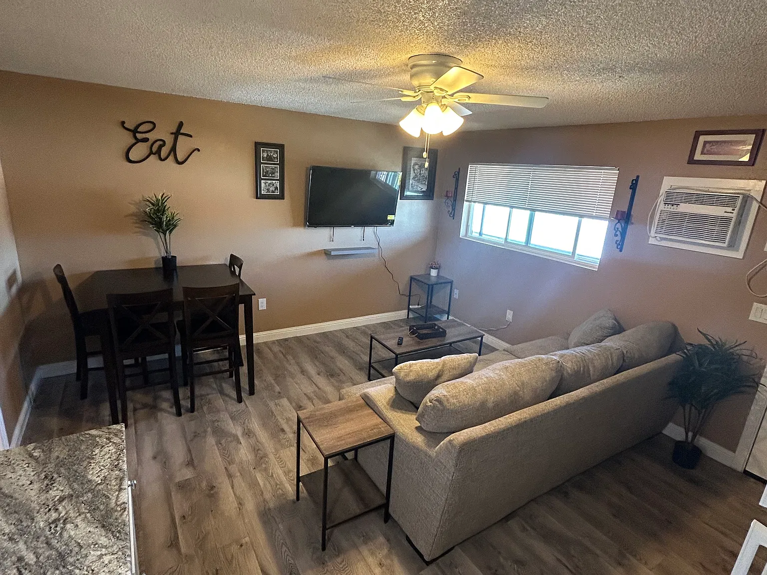 455 Moser Ave — Photo 4