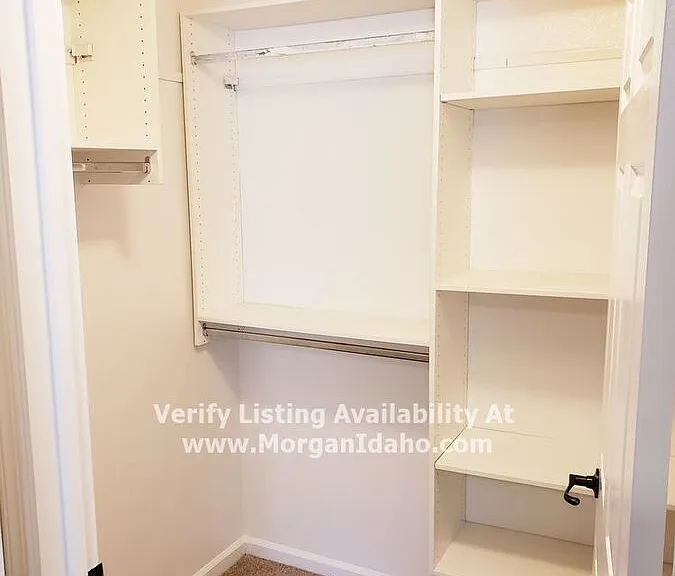 10096 W Garverdale Ln #202 — Photo 8